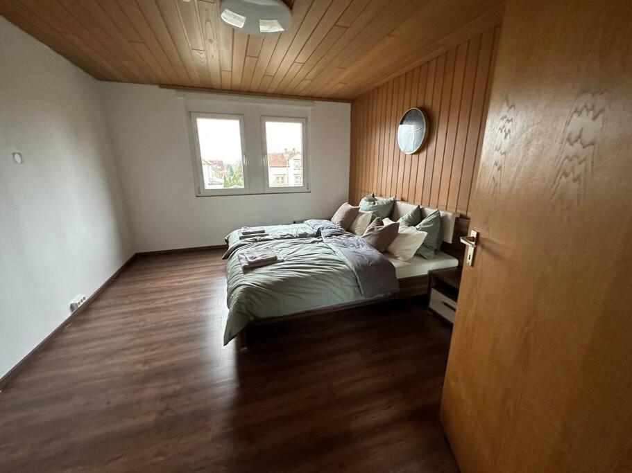 Ferienwohnung Malin Ludwigshafen am Rhein Esterno foto